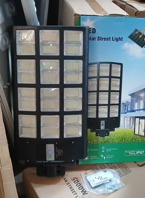 12 EYES SOLAR STREET LIGHT WITH FREE POLEAlabaMarket247 - Alaba International Market Online Store